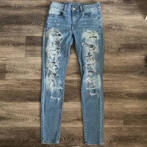 AEO lightwash high rise jeans